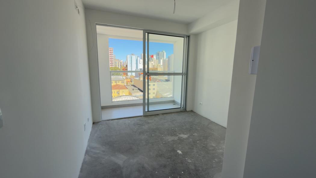 Apartamento em CURITIBA - PR, no bairro Centro - Referência ST0001-RAQ