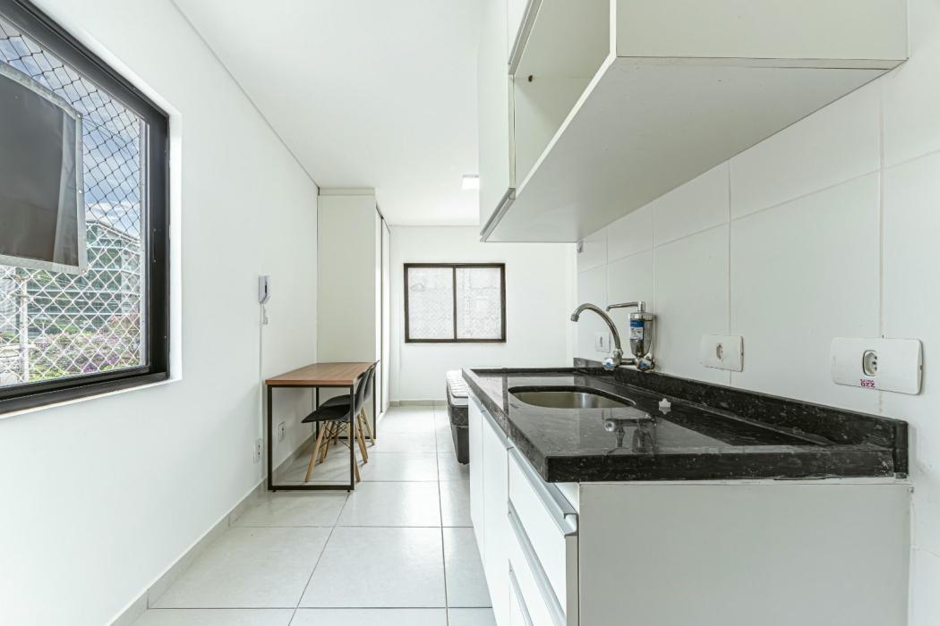 Excelente Studio Mobiliado e Equipado no Coração do Centro Cívico!