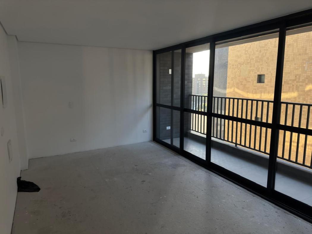 Kitnet em Curitiba - PR, no bairro Batel - Referência ST0068-A3MA