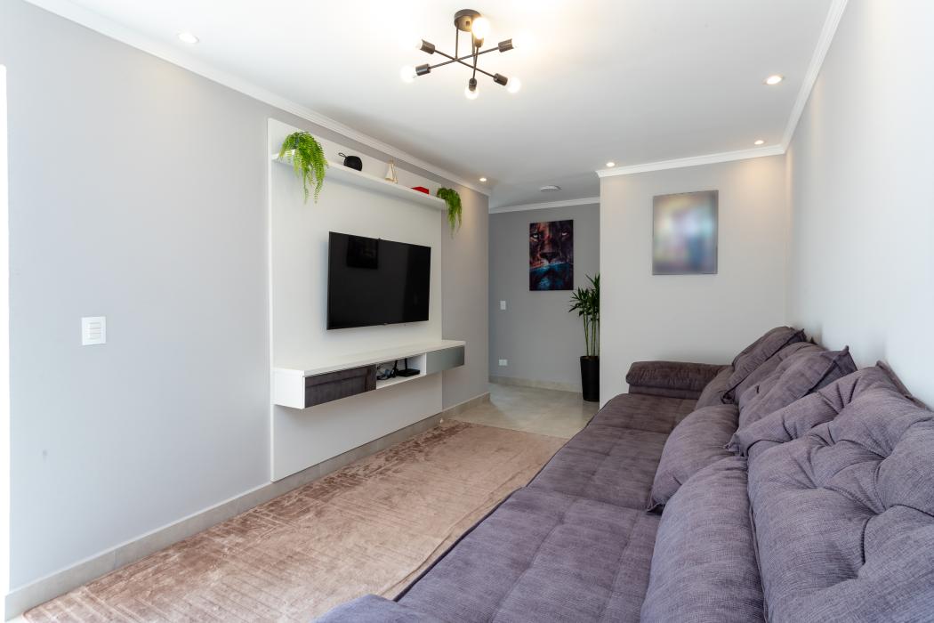 Apartamento em PINHAIS - PR, no bairro Maria Antonieta - Referência ST0170-SAFI