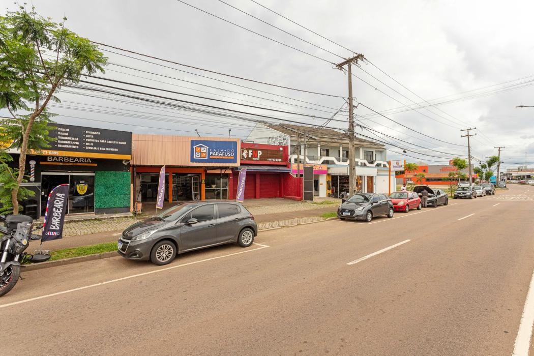  - Imóvel comercial localizado em ponto estratégico da Rua Joaquim Nabuco, em São José dos Pinhais !