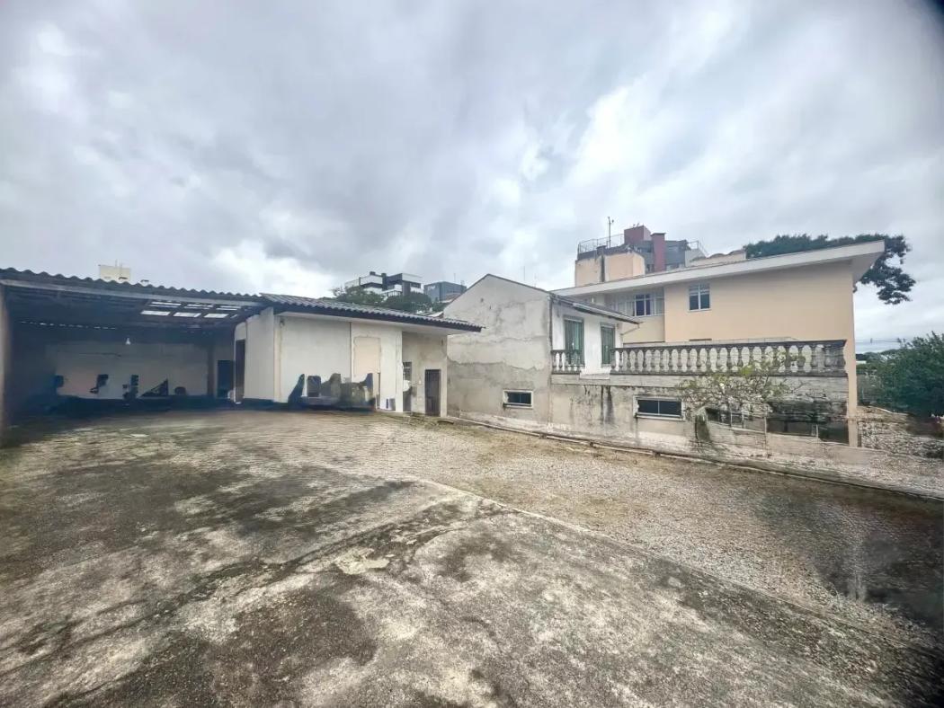Terreno/Área à venda em Água Verde, Curitiba — Hub Urbana