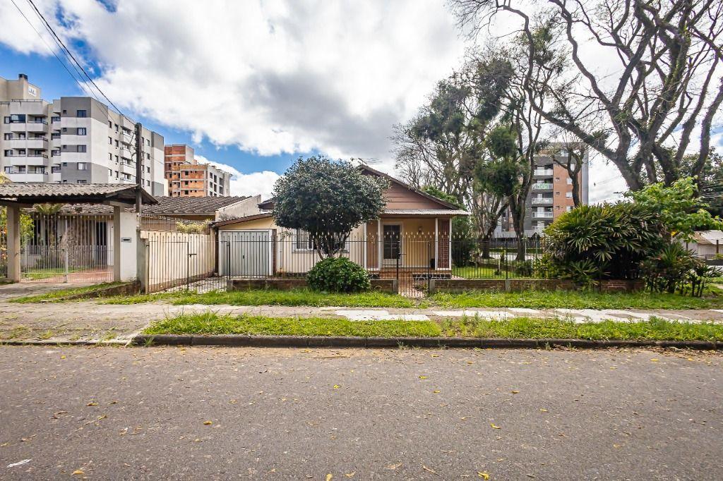  - Terreno à venda, 320 m² por R$ 698.000,00 - Bacacheri - Curitiba/PR