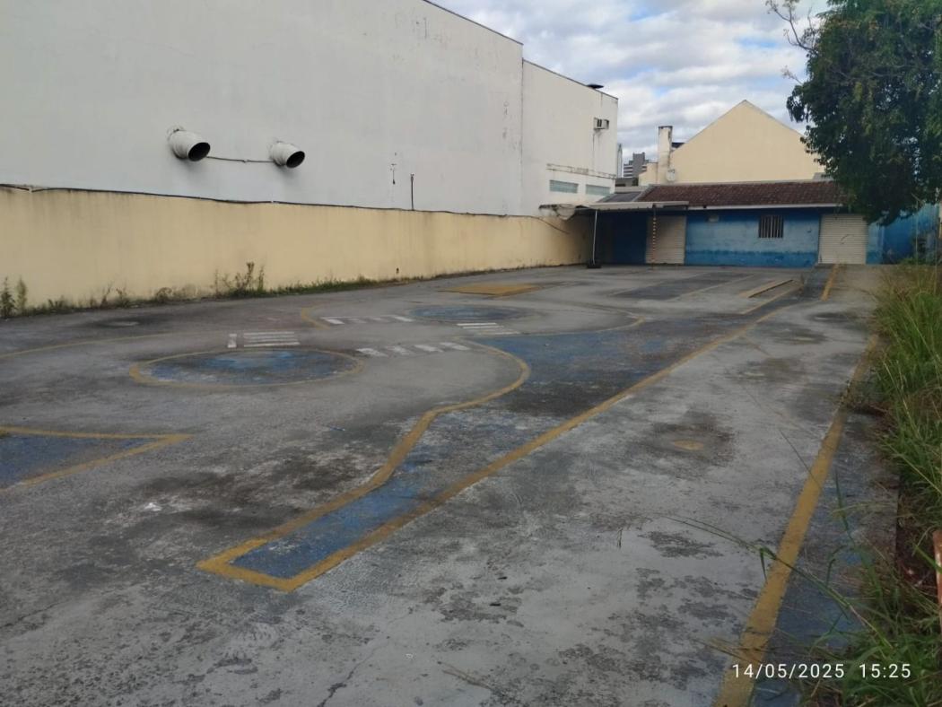 Terreno em Curitiba - PR, no bairro Portão - Referência TE0029-KRF