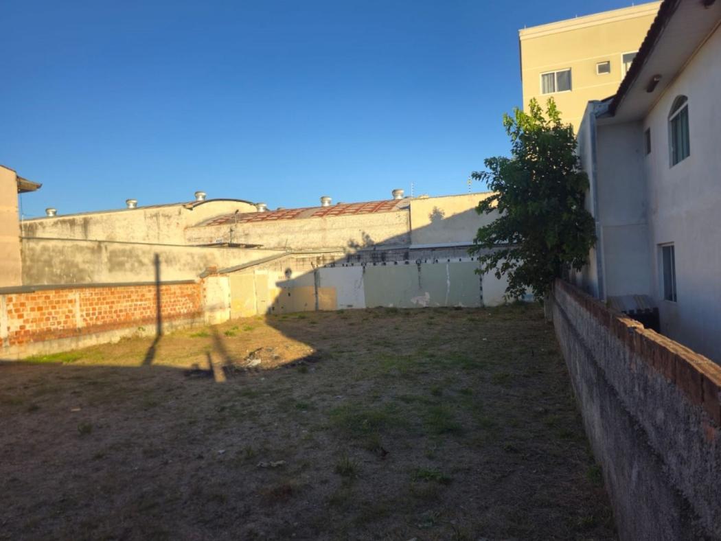 Terreno à venda, 324 m² por R$ 480.000,00 - Cajuru - Curitiba/PR - JB3 Imóveis