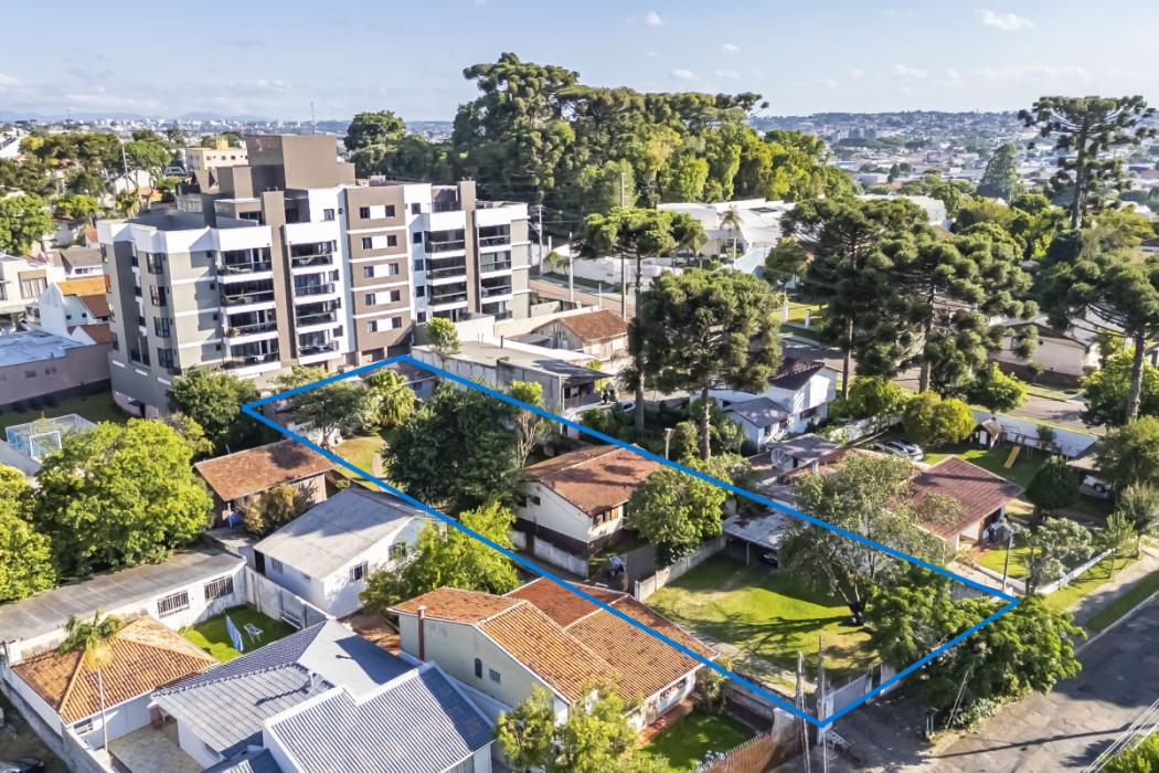 TE0162 - Terreno/Área à venda no Guabirotuba