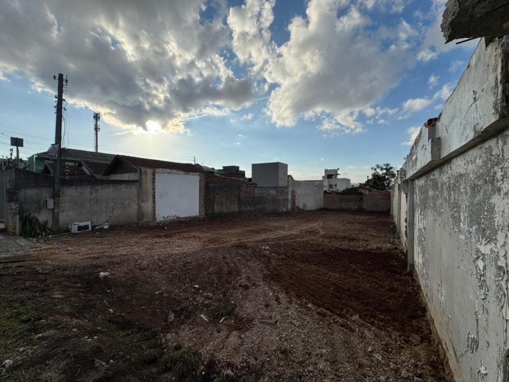 TERRENO PROXIMO AO COLEGIO JOAO LOYOLA - Voa Corretor - Site para corretores de imóveis