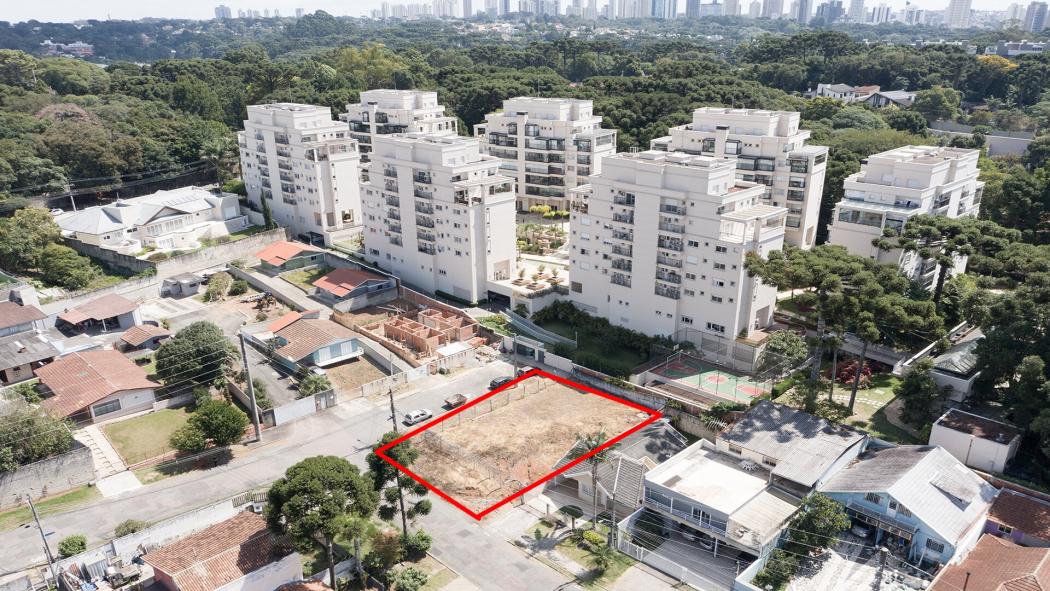 Terreno em CURITIBA - PR, no bairro Campo Comprido - Referência TR0001-RECN