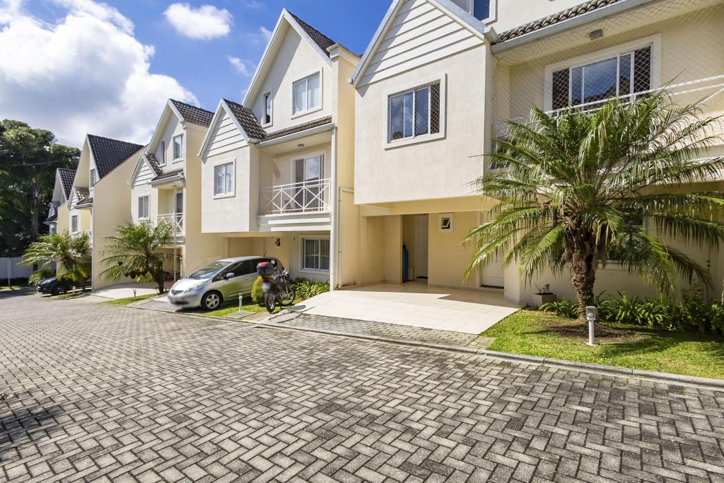 Casa em CURITIBA - PR, no bairro SANTA FELICIDADE - Referência V00027-AL0F