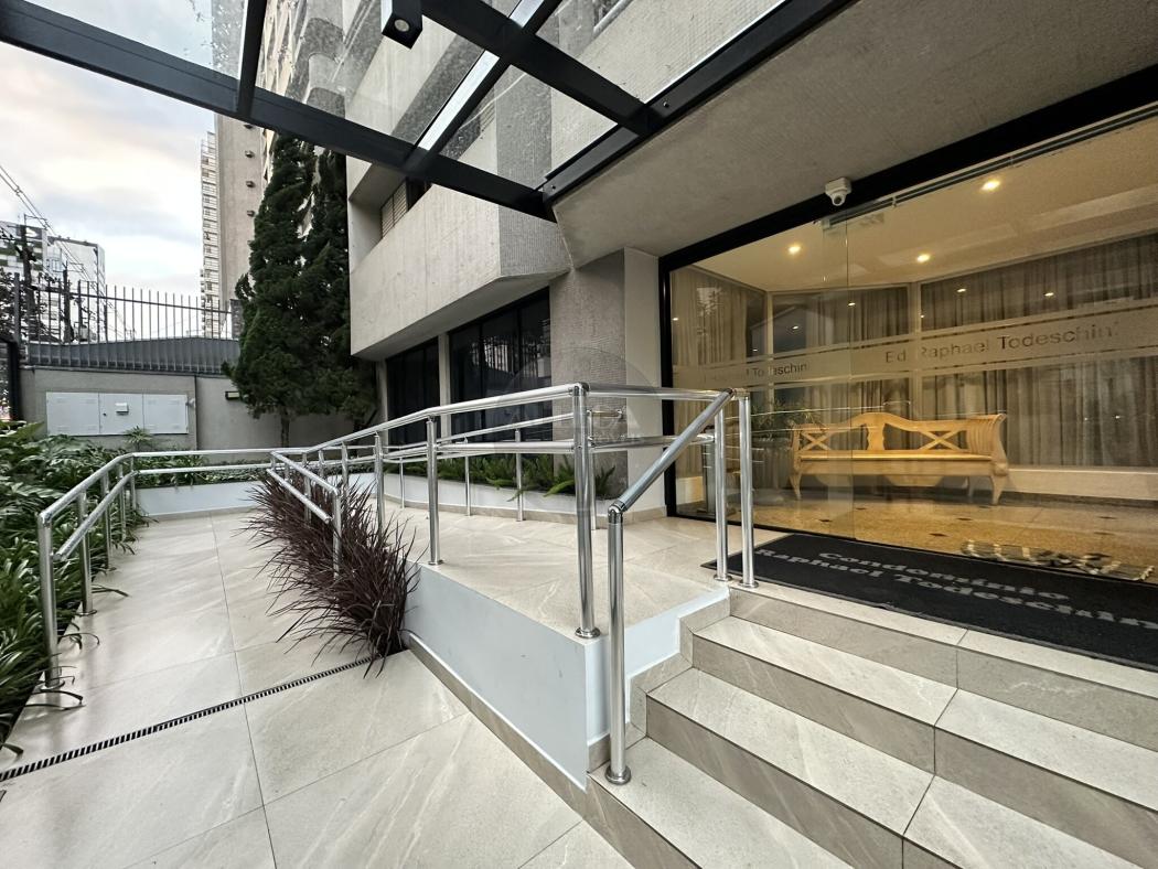  - Apartamento 115m² no Água Verde por R$ 930.000,00 – 3 Quartos (1 Suíte) e Face Oeste