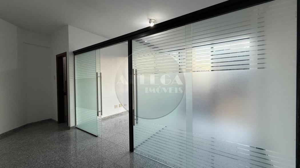 SALA COMERCIAL PARA VENDA NO CENTRO DE CURITIBAEdifício The WorldRUA MARECHAL DEODORO.857 - 10º ANDAR - Face norte.